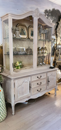 Eiken Queen Ann vitrinekast 