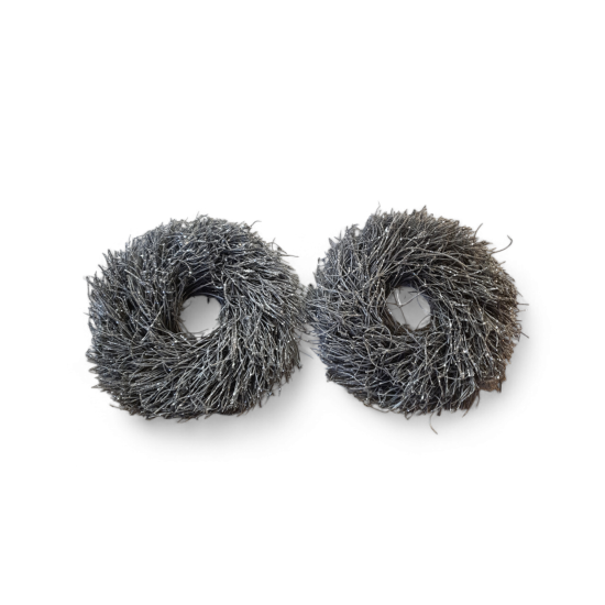 2 Zilverkleurige kransen