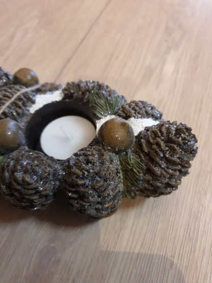 Dennenappel Theelicht