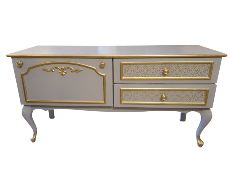 Gerestylde Queen Ann Commode