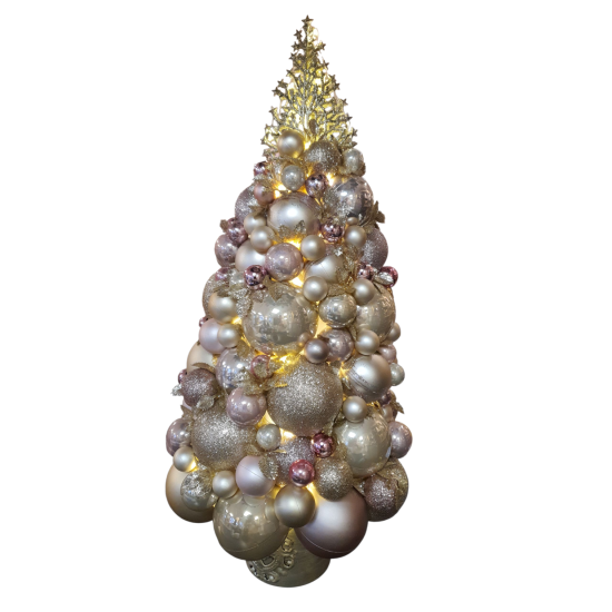 Opgemaakte Kerstboom met verlichting