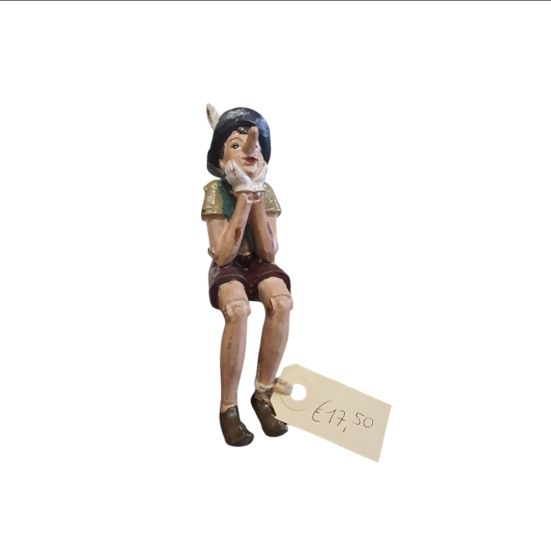 Pinokio Zittend Groot