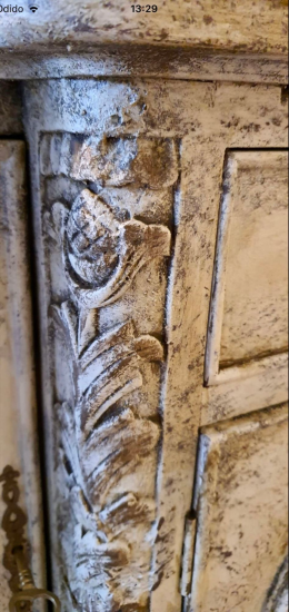 Prachtig gerestyld Dressoir